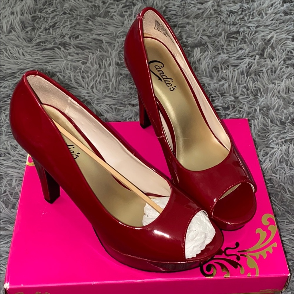 Like New*** Women size 10 Sexy red heels 👠👠👠